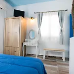 Captain Elias 2 Apartment Foinikion