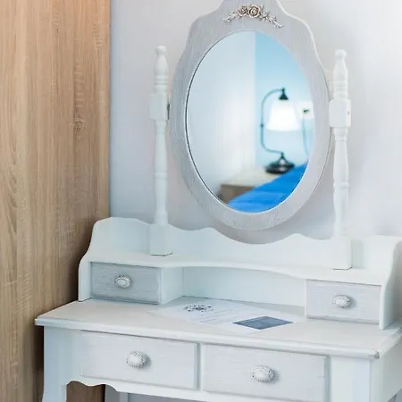 Captain Elias 2 Apartment